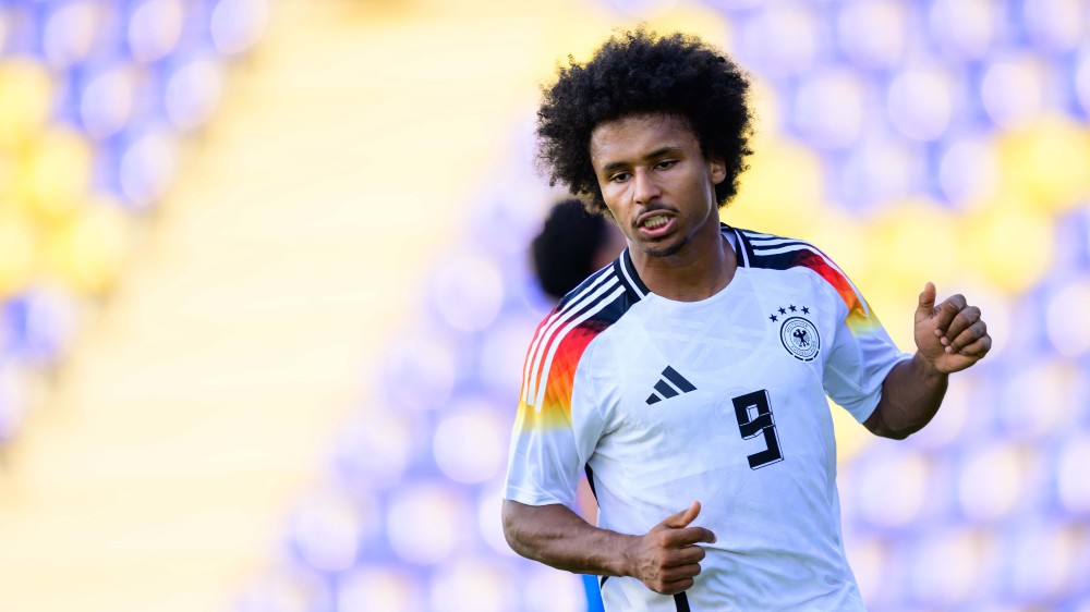 Sraman potez! Reprezentativac Njemačke pozirao ispred spomenika UČK FOTO