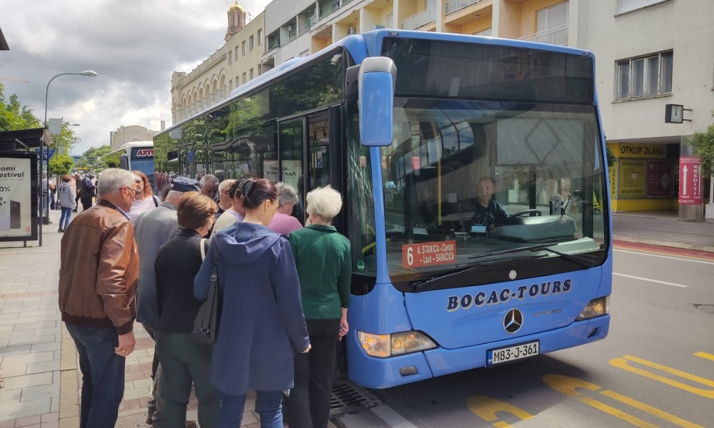 Još ništa od besplatnog prevoza u Banjaluci: I danas se plaćaju karte FOTO