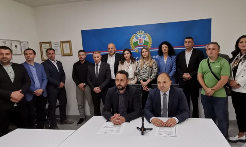 Preokret u Tesliću: Odbornici okupljeni oko SDS-a  nastavljaju sjednicu Skupštine