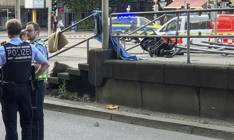 Svjedoci napada u Štutgartu: Udario je ženu sa djetetom