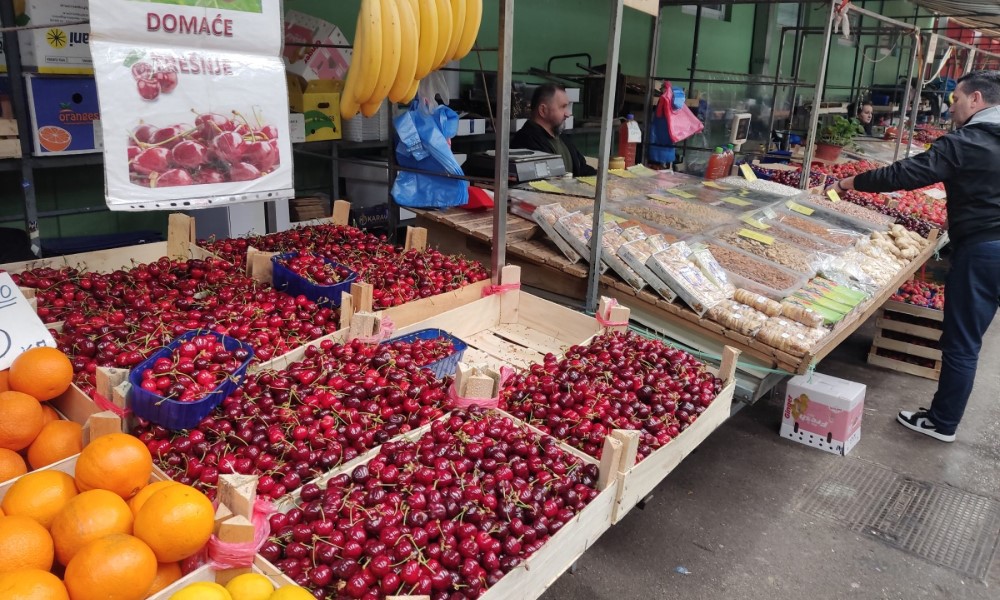Grad ih uništio, pa su zato kao suvo zlato?! Evo ima li nade da cijena trešanja padne FOTO