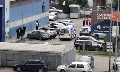 Strašan zločin u Banjaluci: Muškarac ubijen u dvorištu “Juvente” VIDEO