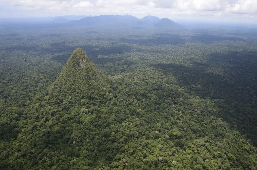 Da li je ova misteriozna planina zapravo najstarija drevna piramida?
