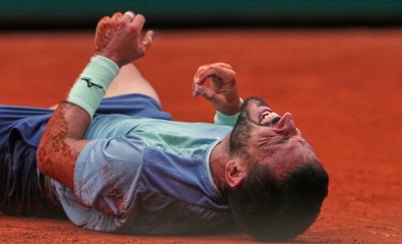 Podvig na Rolan Garosu: Džumhur pobijedio favorita, zakazao duel sa Alkarasom VIDEO