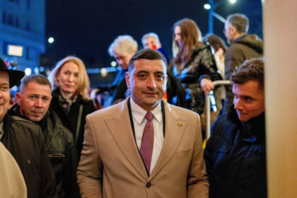 Simion: Neću izdati poklonjeno povjerenje građana, ostajem lojalan i Đorđeskuu