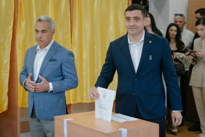 Predsjednički izbori u Rumuniji: Vodi kandidat krajnje desnice Đorđe Simion