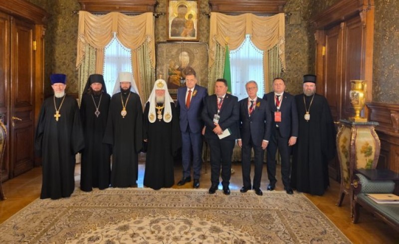 Dodik i Stevandić sa patrijarhom Kirilom: Čuti riječi podrške za srpski narod – blagoslov koji se ne zaboravlja FOTO