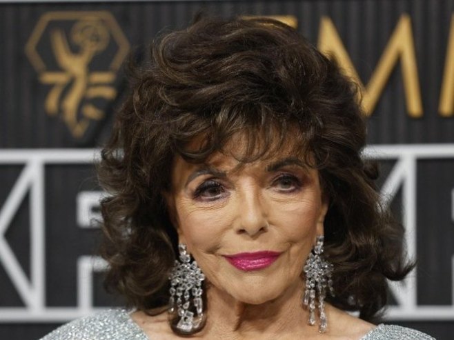 Uveliko se snima “Gorak kraj”: Džoan Kolins proslavlja 92. rođendan kao Volis Simpson FOTO