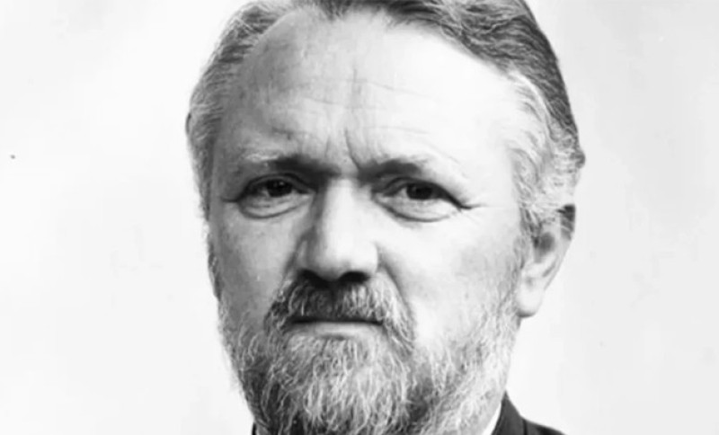 Građani se opraštaju dirljivim riječima: Umro omiljeni sveštenik, a ova poruka je ostala