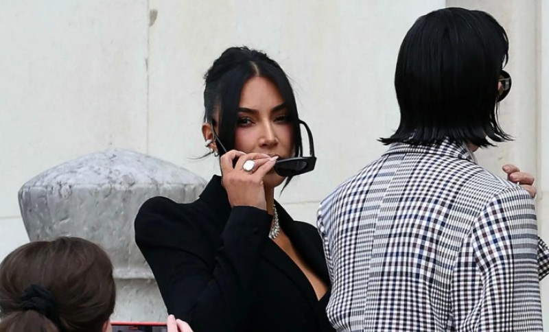 Iznenadila sve na reviji: Kim Kardašijan napravila drastičnu promjenu FOTO