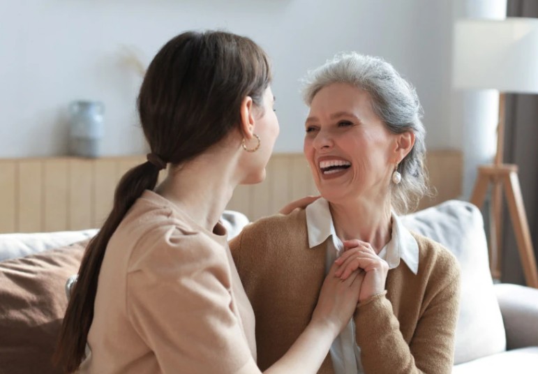 Šest razloga zašto je dobro biti “starija” mama: Jedan je iznenađujući