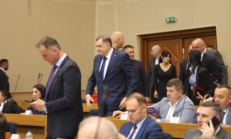 Dodik poručio: Imamo dokazane prijatelje u svijetu, tražimo partnera i u SAD VIDEO