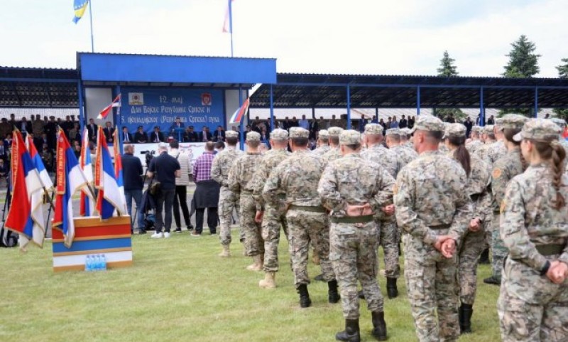 Dodik na svečanosti povodom Dana VRS: Treći Republika Srpska puk da sluša pozive iz Srpske