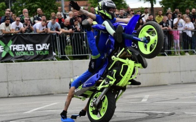 Prva noć Moto Festa Banjaluka 2025: Grmljavina motora i muzički spektakl na Kastelu