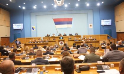 NS RS podržala veto Cvijanovićeve: Zaključak Komšića i Bećirovića neće stupiti na snagu