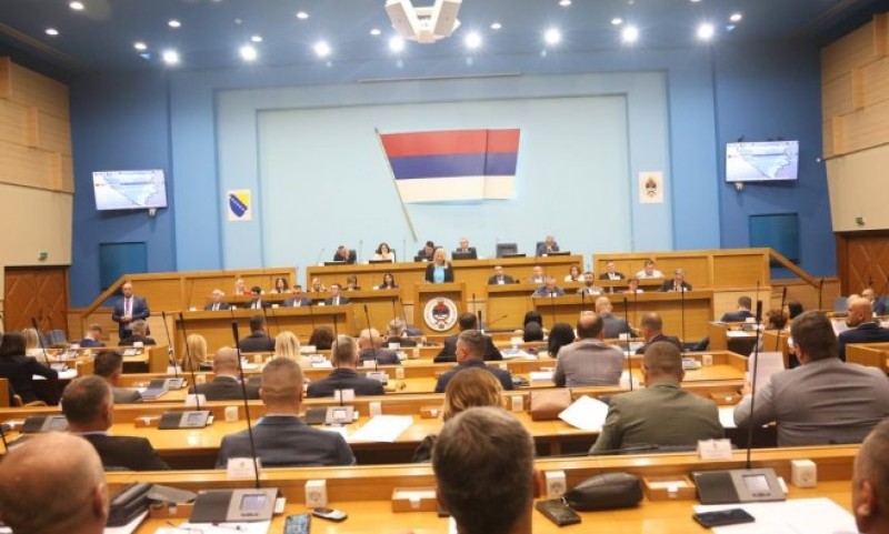 NS RS podržala veto Cvijanovićeve: Zaključak Komšića i Bećirovića neće stupiti na snagu