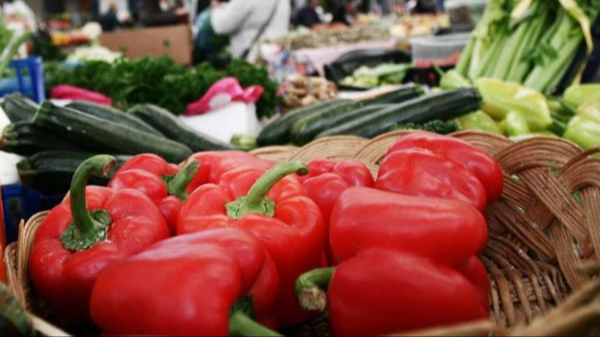 Oprez! U crvenim paprikama pronađeni pesticidi, traži se povlačenje sa tržišta
