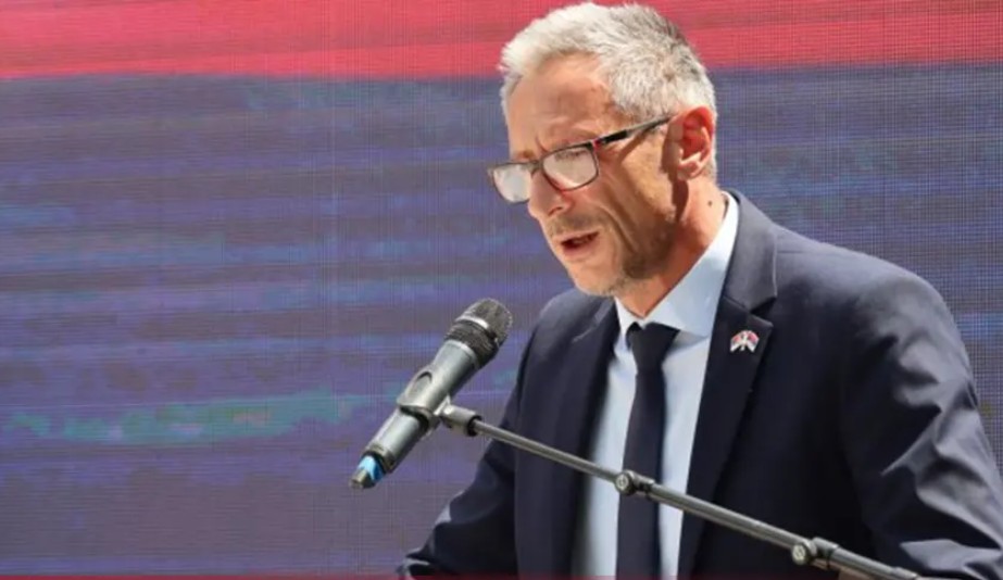 Ostojić u Šekovićima: Shvatiti značaj žrtve srpskih boraca za slobodu