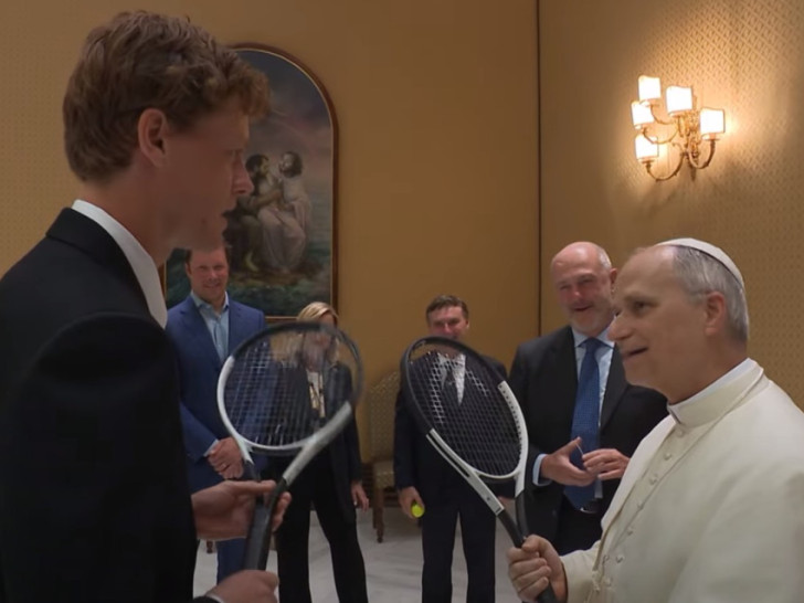 Siner ponudio papi da odigraju partiju tenisa: “Ovdje možemo nešto da razbijemo”
