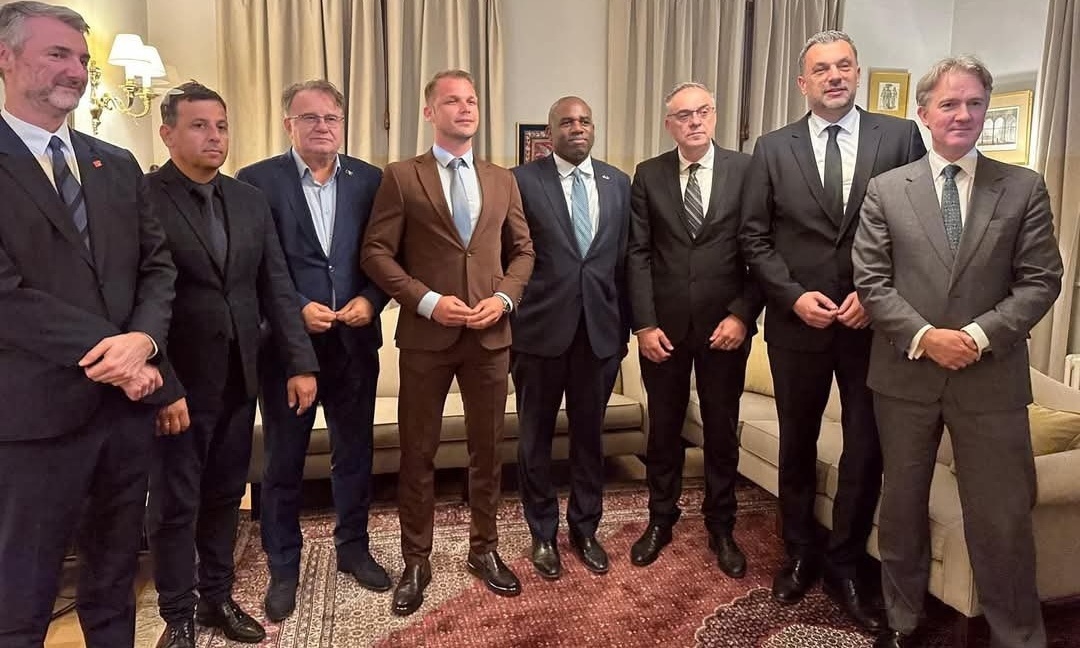 Sastanak sa šefom britanske diplomatije: Stigli predstavnici “trojke” i opozicije Srpske VIDEO