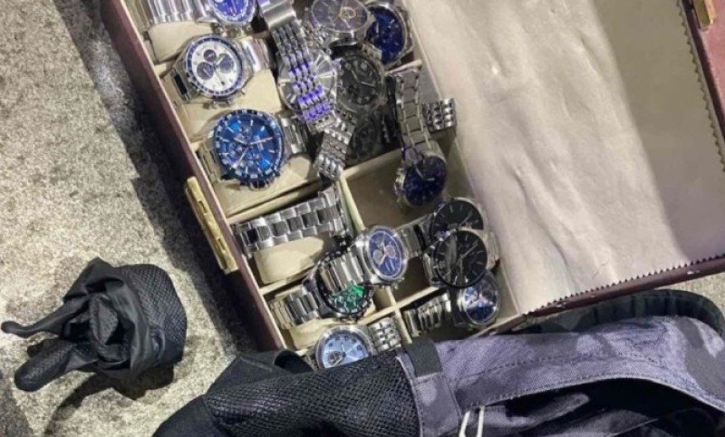 Pretresi na izlazu iz BiH: Švercovali zlatni nakit i satove, pa ostali bez robe FOTO