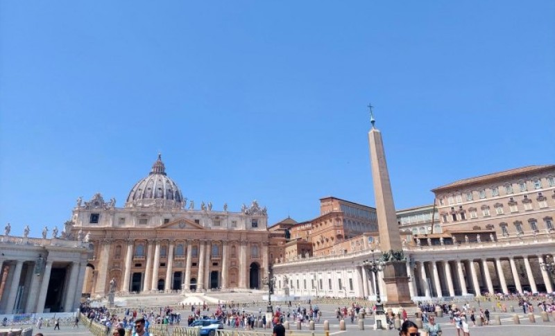 Kardinali uputili hitan apel za mir u svijetu: Počinje konklava za izbor novog pape