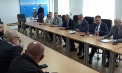 Višković obišao fakultet na Palama: U projekat izgradnje uloženo više od 10 miliona KM FOTO