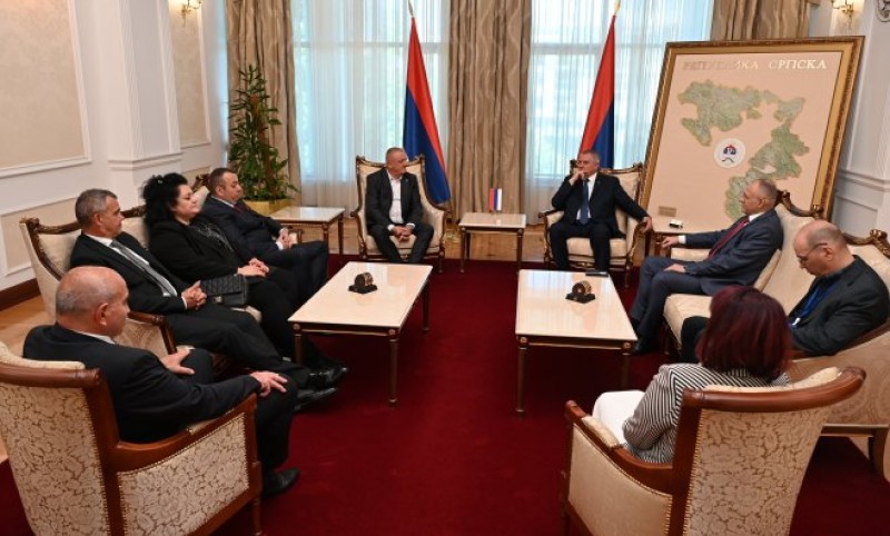 Višković razgovarao sa delegacijom Udruženja hirurga: Srpska je napravila ogroman iskorak