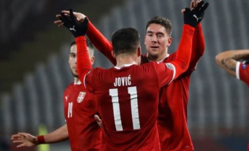 Šta se to “kuva” u sportskim redovima: Dušan Vlahović mijenja Luku Jovića u Milanu!?