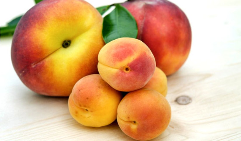 Slatko ali skupo: Koliko ćete platiti kilogram kajsija ili grožđa na banjalučkoj Tržnici