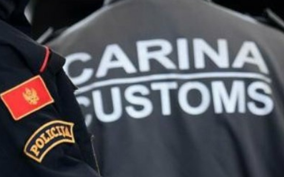 Poseban bunker u vozilu: Carinici spriječili pokušaj krijumčarenja marihuane