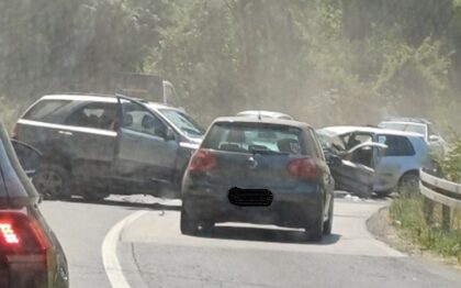 Stvaraju se velike gužve: Težak udes kod Čelinca