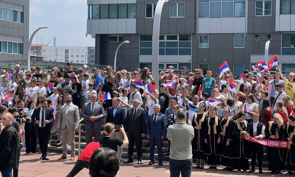 Srdačno dočekani: Prijem za djecu sa Kosmeta u Vladi Srpske FOTO