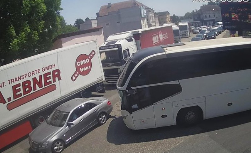 Naoružajte se strpljenjem: Duža čekanja na prelazima sa Hrvatskom