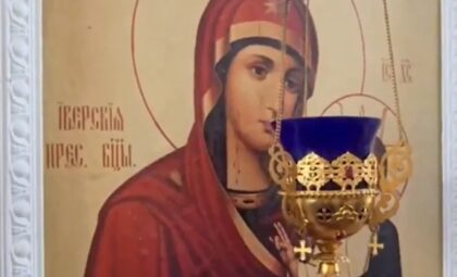 Čudo u oskrnavljenoj crkvi: Ikona počela da mirotoči VIDEO