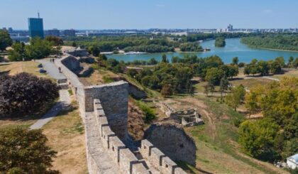 Grozan prizor: Na Kalemegdanu pronađeno tijelo u fazi raspadanja