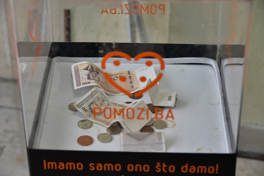 Provaljeno u objekat: Iz prodavnice ukradena kutija “Pomozi.ba”