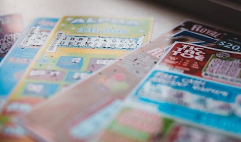 Ostali bez “dobitka” od 500.000 evra: Par u Italiji pogrešno pročitao tiket