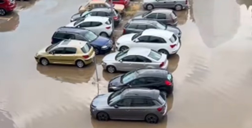 Jako nevrijeme u Srbiji: Potopljene ulice, oborena stabla VIDEO