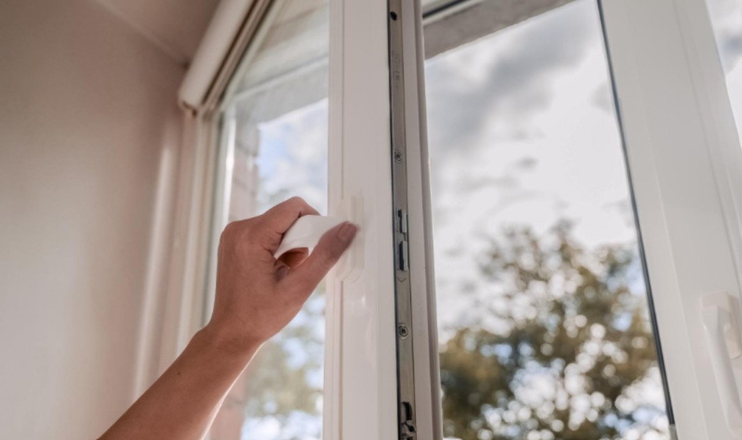 Dnevna doza humora: Fato, otvori prozor