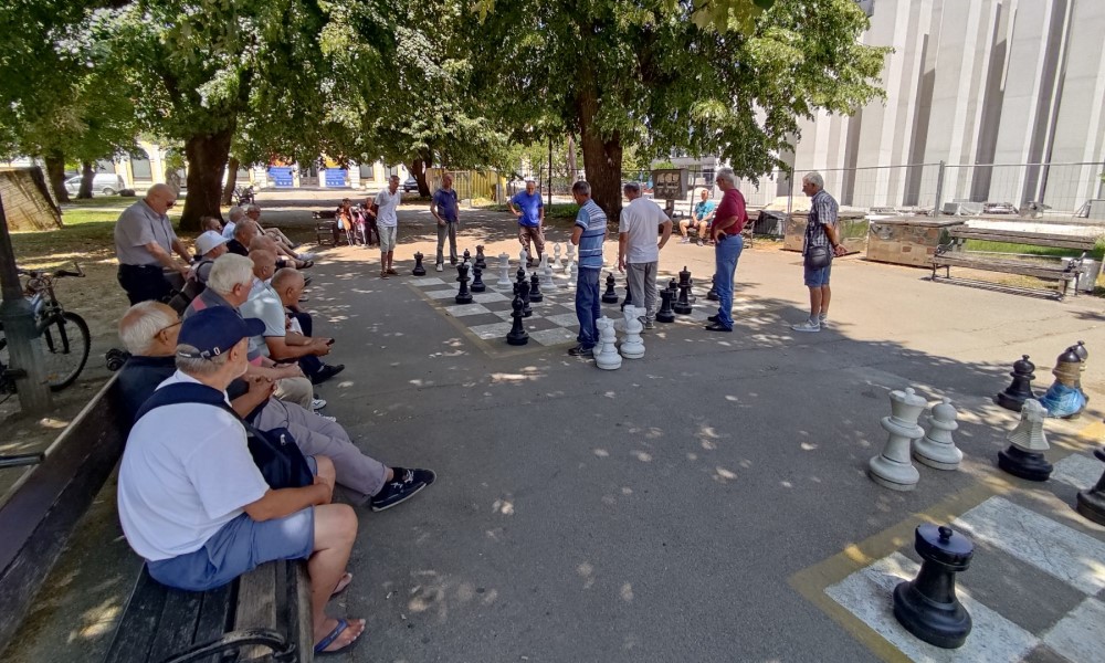 Noviteti uz uvećane penzije: Utvrđeno pet nivoa najnižih primanja, ovo su iznosi