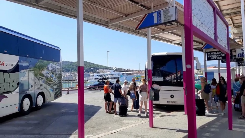 Napad u Splitu: Muškarac izboden na autobuskoj stanici