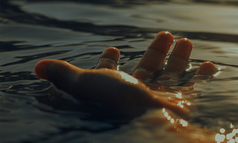 Istraga je u toku! Mladić od 17 godina utopio se na gradskom kupalištu