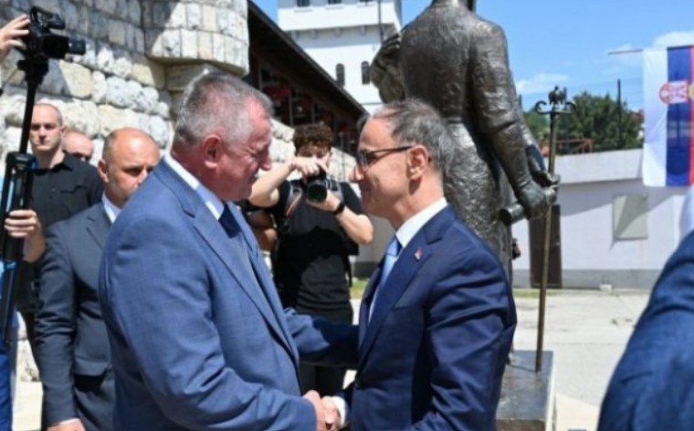 Susret u Višegradu: Premijer Srpske dočekao premijera Srbije