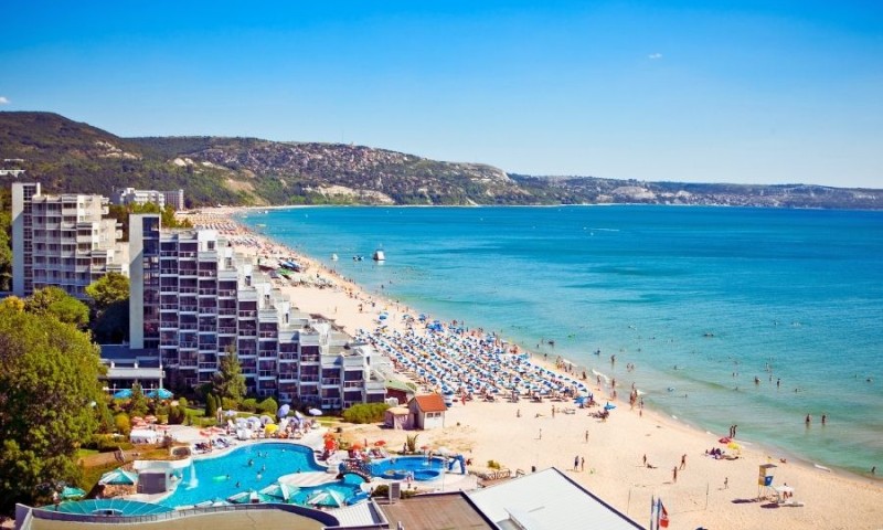 Odmor za 10 evra dnevno: Ova mjesta nisu popularna, ali su plaže kao iz snova