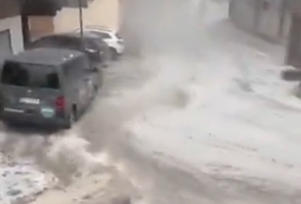 Nevrijeme u Austriji: Intervenisali i vatrogasci VIDEO