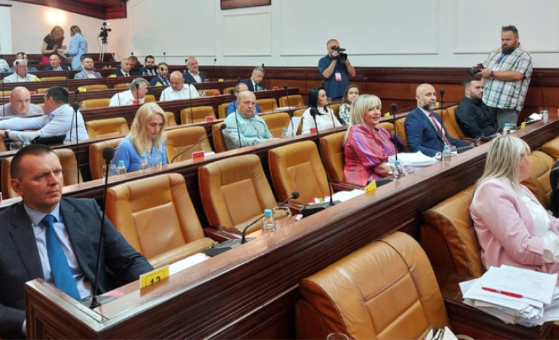 Hoće li doći do poskupljenja vode: Nastavljena sjednica Skupštine grada Banjaluka