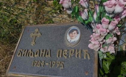 Ima li kraja? Srpskoj porodici u Gračanici prijete zbog spomen ploče stradaloj kćerki