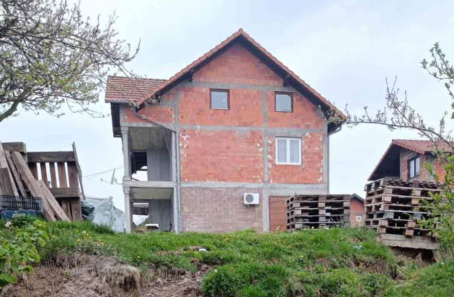 Tlo ne miruje: U zvorničkom naselju svakog dana strahuju zbog klizišta