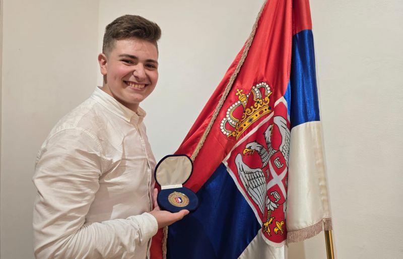 Đorđu Periću Zlatna značka u Parizu za doprinos očuvanju srpske kulture